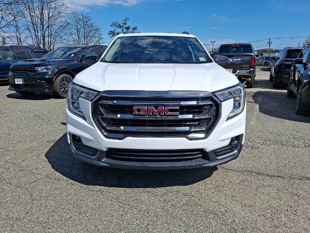 2022 GMC Terrain AT4