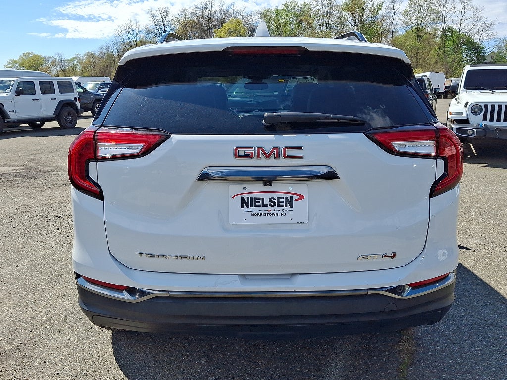2022 GMC Terrain AT4