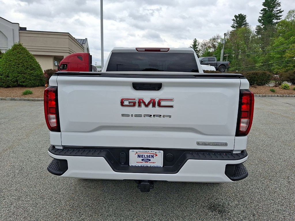 2025 GMC Sierra 1500 Elevation Standard