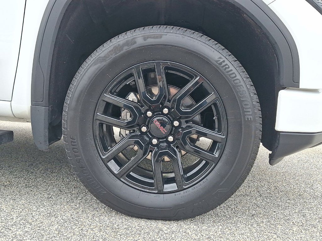 2025 GMC Sierra 1500 Elevation Standard