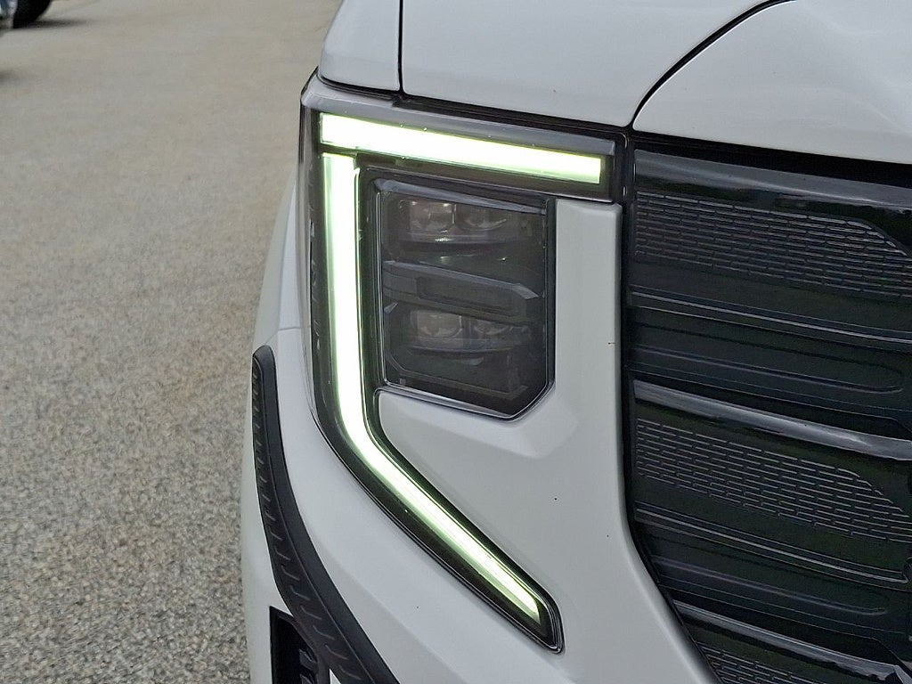 2025 GMC Sierra 1500 Elevation Standard