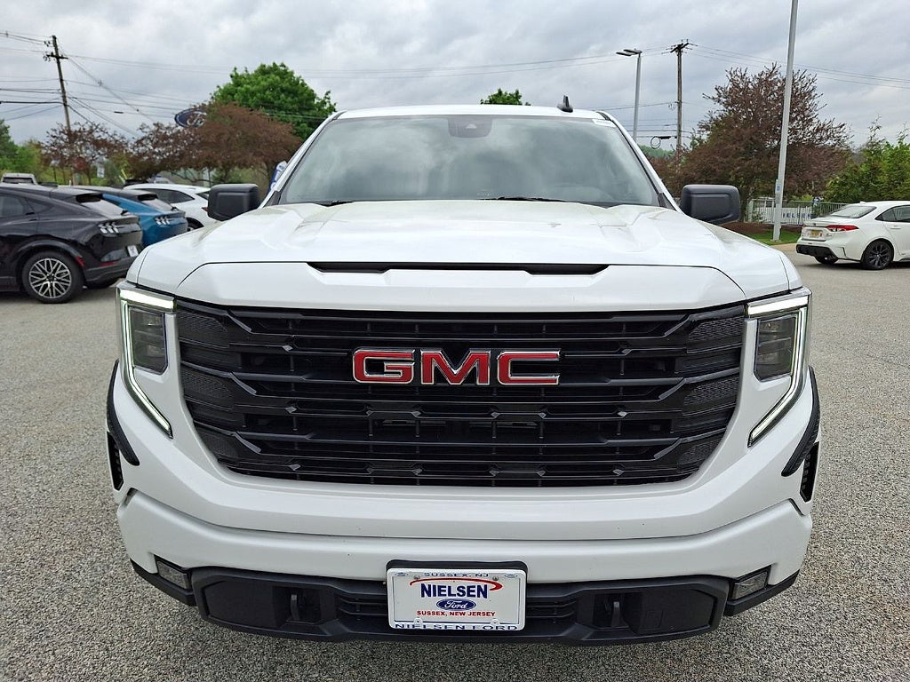 2025 GMC Sierra 1500 Elevation Standard