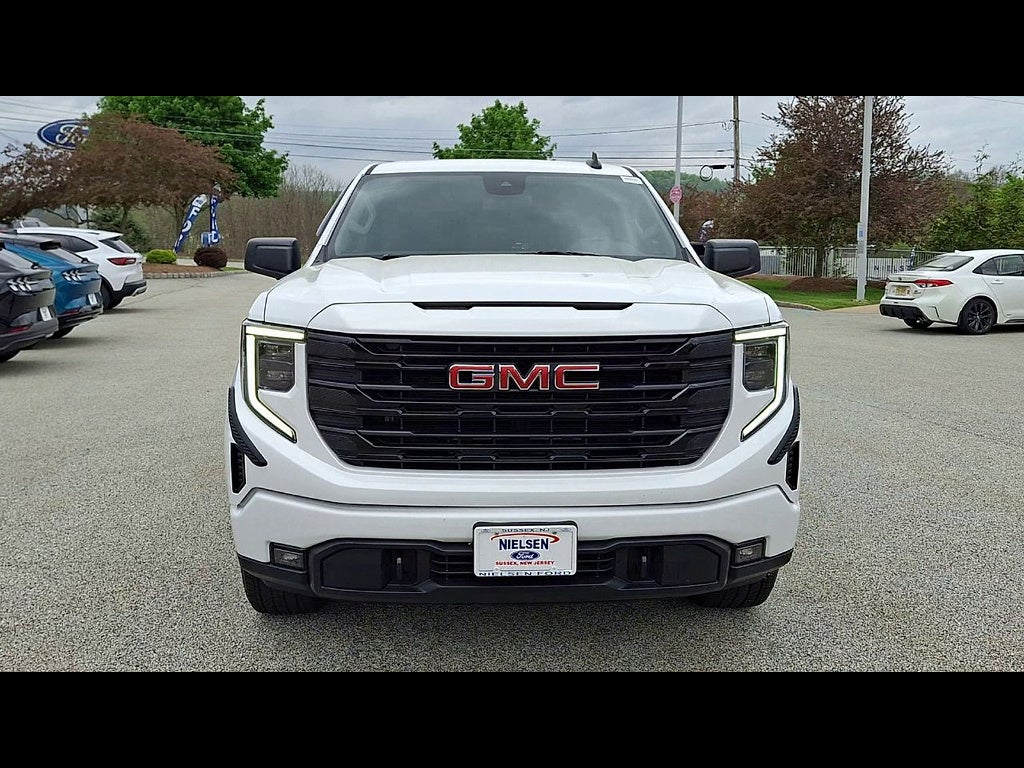 2025 GMC Sierra 1500 Elevation Standard