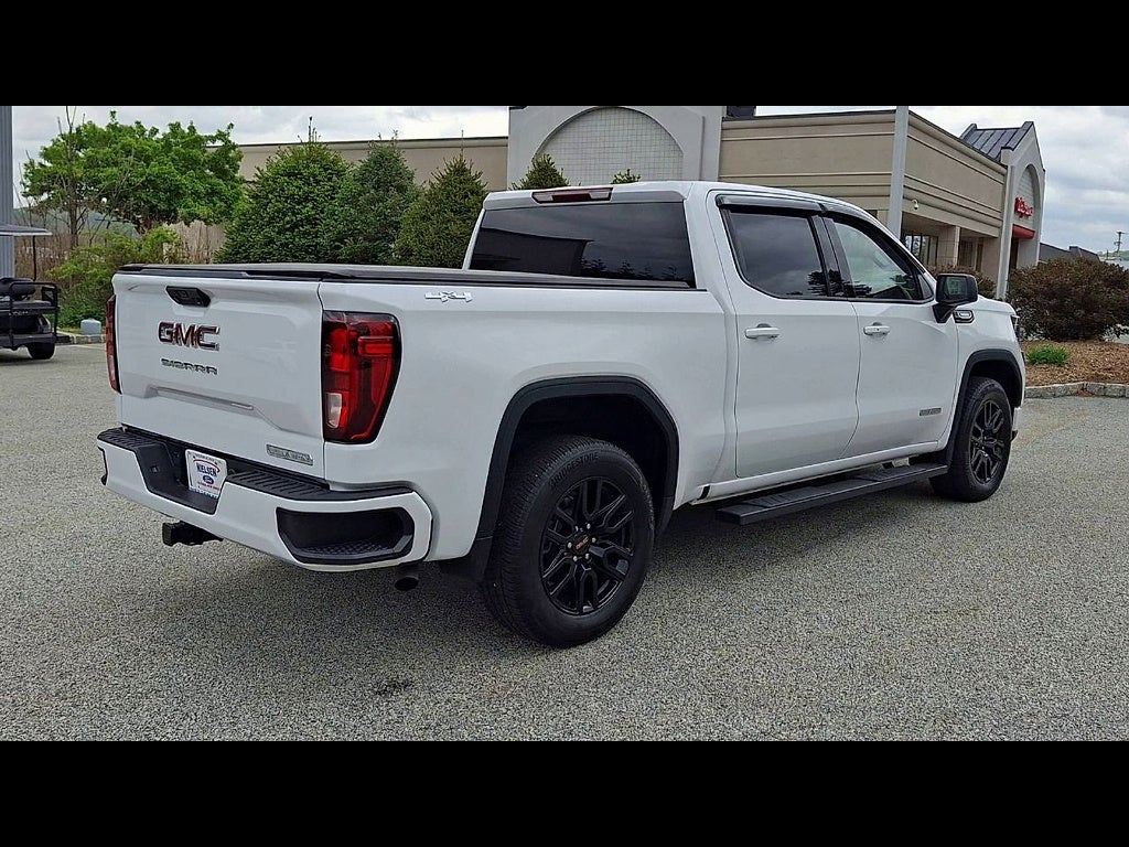 2025 GMC Sierra 1500 Elevation Standard
