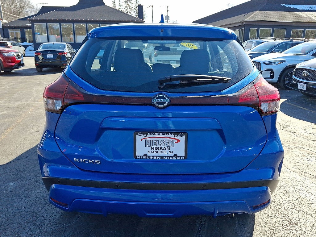 2025 Nissan Kicks Play S
