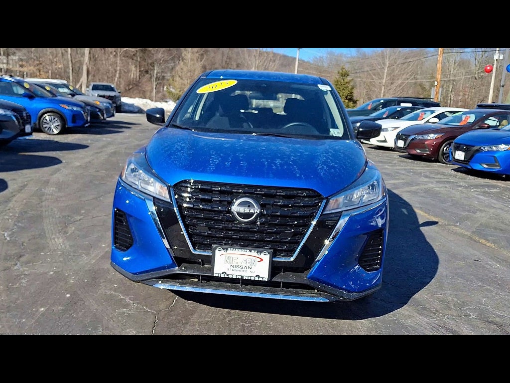 2025 Nissan Kicks Play S