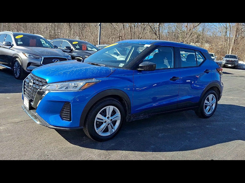 2025 Nissan Kicks Play S