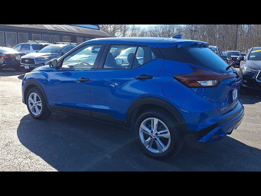 2025 Nissan Kicks Play S