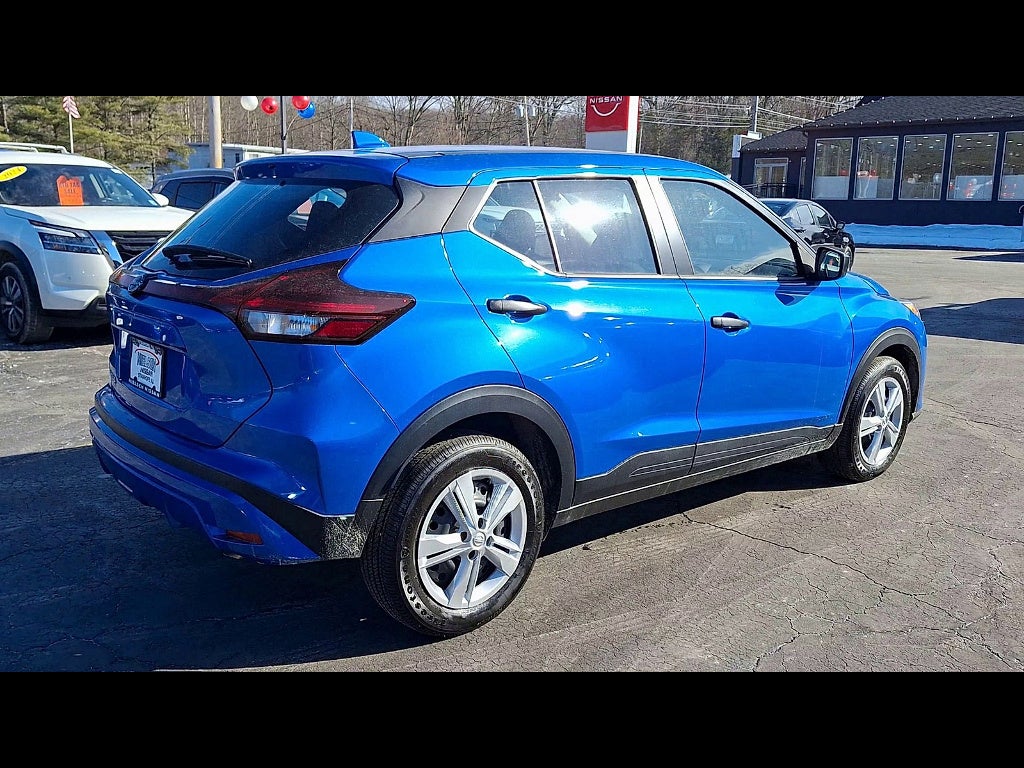 2025 Nissan Kicks Play S