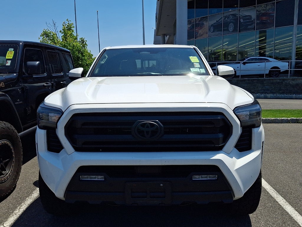 2024 Toyota Tacoma 4WD SR5