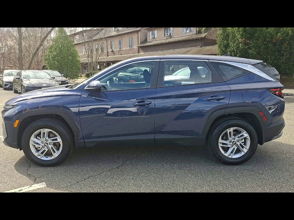 2025 Hyundai Tucson SE