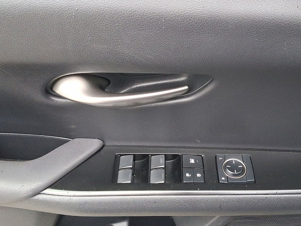 2019 Lexus UX Base