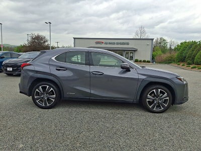 2019 Lexus UX Base