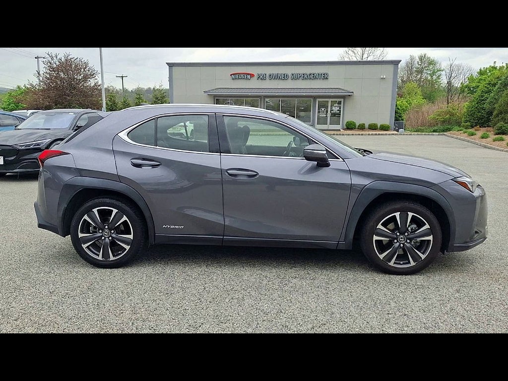 2019 Lexus UX Base