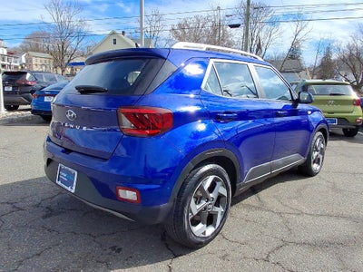 2022 Hyundai Venue SEL