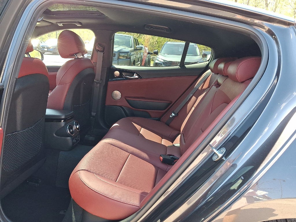 2023 Kia Stinger GT-Line