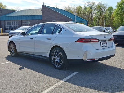 2025 BMW i5 xDrive40