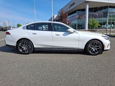 2025 BMW i5 xDrive40