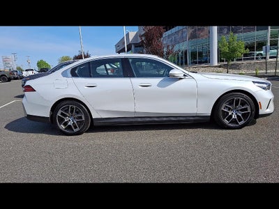 2025 BMW i5 xDrive40