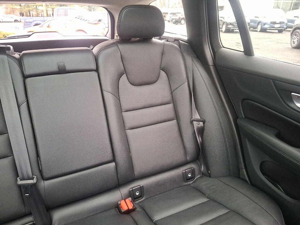 2023 Volvo V60 Cross Country B5 Plus