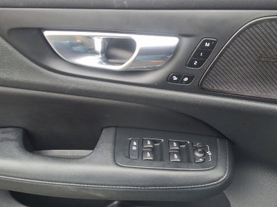 2023 Volvo V60 Cross Country B5 Plus