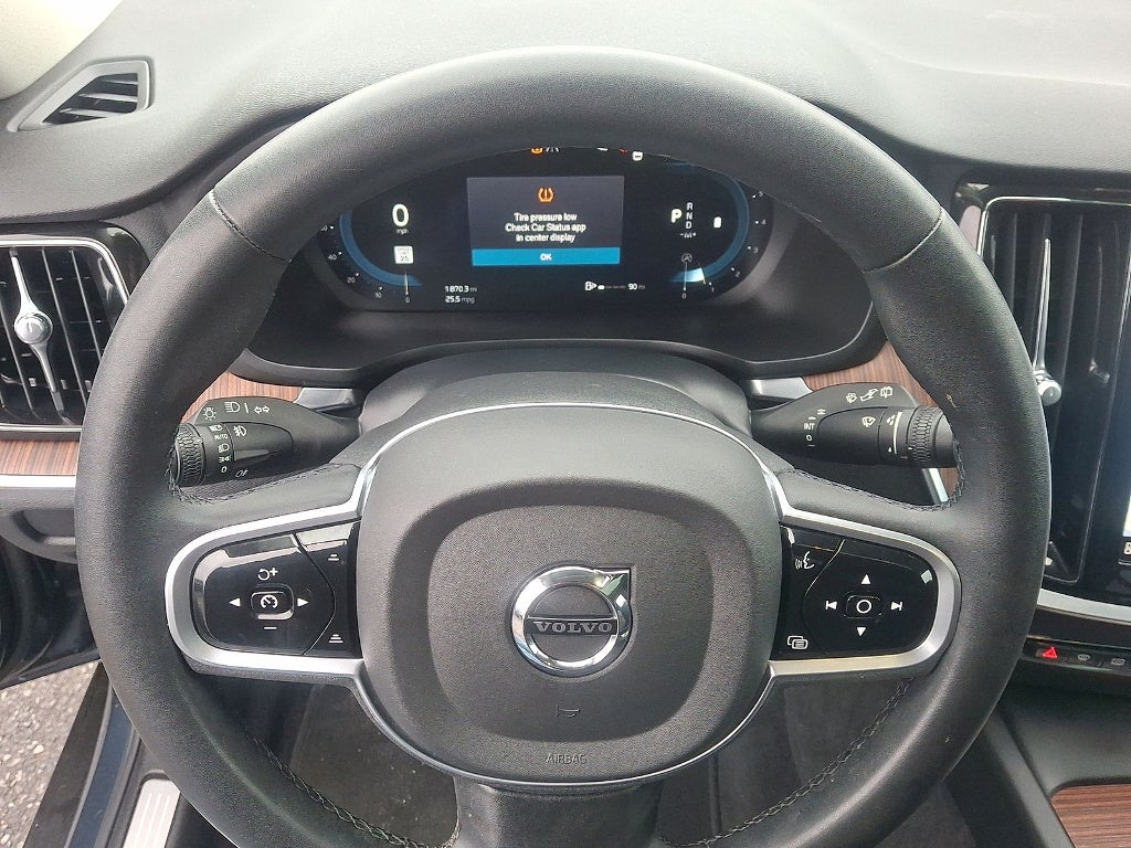 2023 Volvo V60 Cross Country B5 Plus